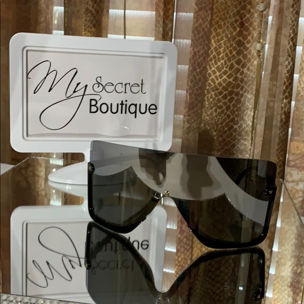 💎2/$20 Sunglasses✨